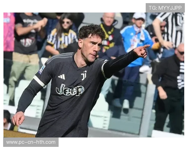 尤文弗拉霍维奇门前抢点形成经典补射画面